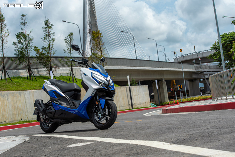 點我看大圖 KYMCO G7 試駕|電推輕量轉生,旗艦跑旅降臨