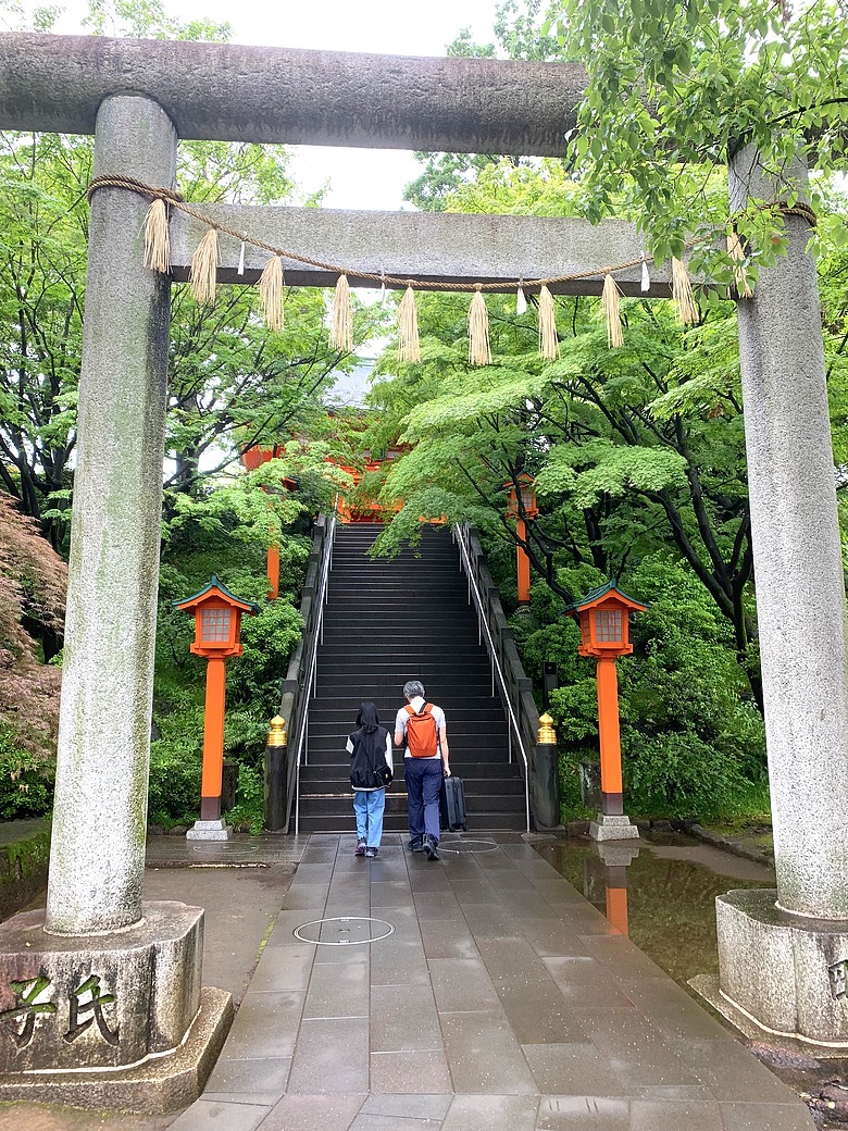 ＜日本＞2024～早稻田大學村上春樹圖書館、穴八幡宮、東京法輪寺、池袋陽光水族館、炸牛元村