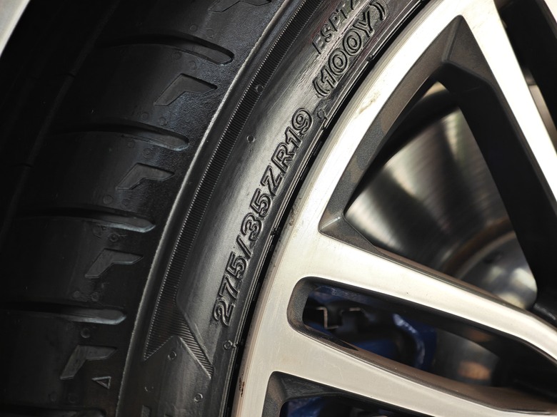 [換胎分享] G30 530d Bridgestone Potenza Sport Evo