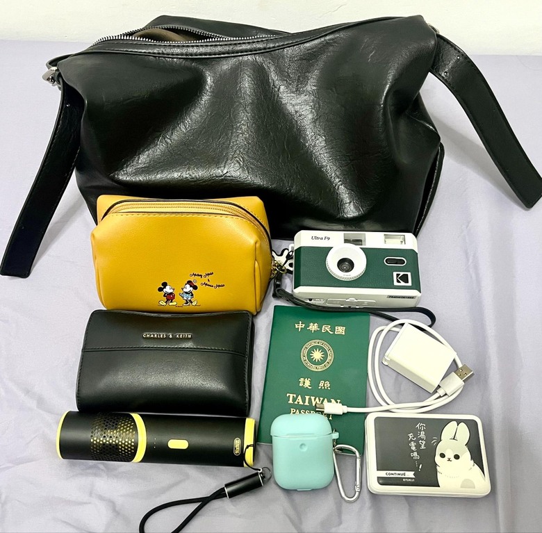 分享出國旅行包必帶物品！手持風扇別放錯地方啦