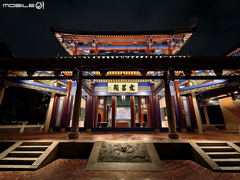 赤崁樓、祀典武廟、祀典大天后宮、開基靈祐宮、開基天后宮…,還有阿江炒鱔魚與成功路米糕 — 臺南市區國定古蹟之一夜遊不完