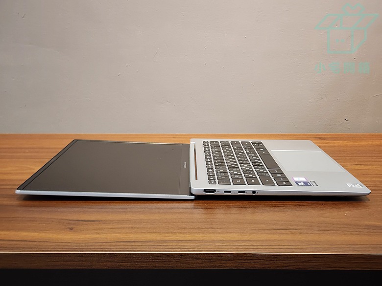 點我看大圖 【小宅開箱】華碩無畏Pro 14 2026 (M5450GA)全新模俱全能日常辦公室輕薄筆電