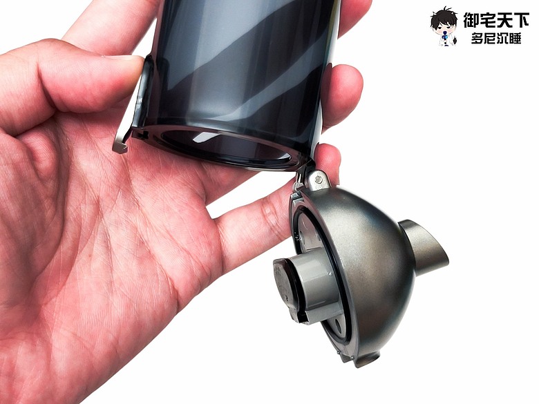 開箱｜【KOCA科卡】Dusty Mini 1 無線手持吸塵器 - 小坪數房間、辦公桌、車家都適用，能吹、能吸兩用清潔神器！