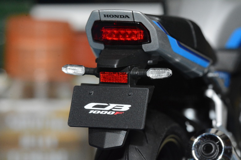 【模型製作】TAMIYA 1/12 HONDA CB1000F (圖多)