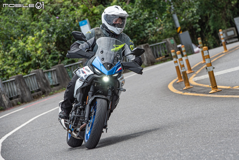 點我看大圖 2026 SUZUKI SV-7GX 試駕報告|V雙風味依然經典,熱血可以更加舒適!