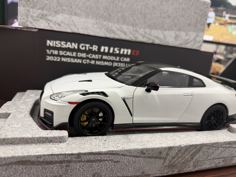 [開箱]1/18 Nissan GT-R Nismo R35 2022