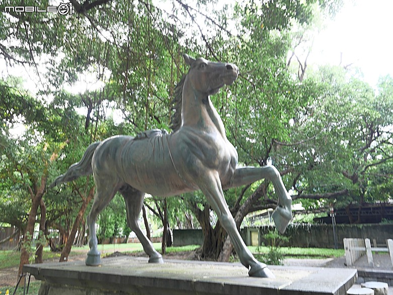 臺中公園、彰化銀行、臺中火車站 — 快閃臺中半天憶童年小旅行