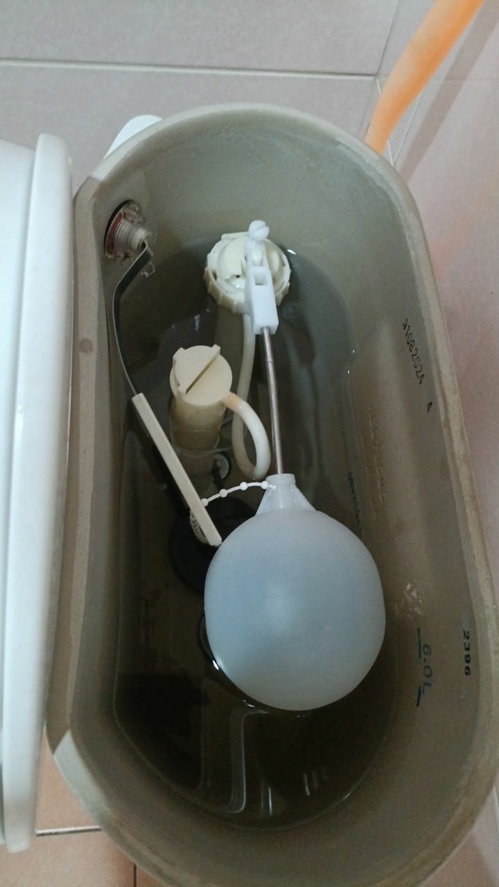 請問我的HCG馬桶進水器是浮球型的能換另一種通用型的嗎 急問!