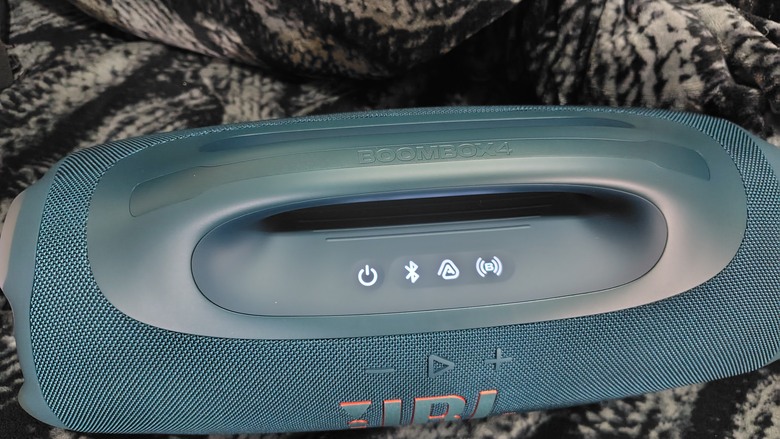 JBL boombox 4開箱 順便蓋大樓說說使用心得