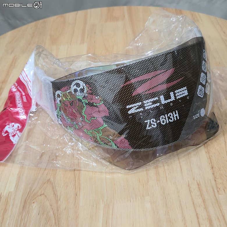 點我看大圖 【開箱】ZEUS 瑞獅 ZS-613H 可拆卸式面甲 ,全罩、3/4任意切換!