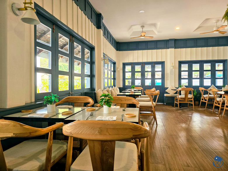 寮國-龍坡邦|*隱身古都的法式優雅* Chez Auguste - Café Crêperie