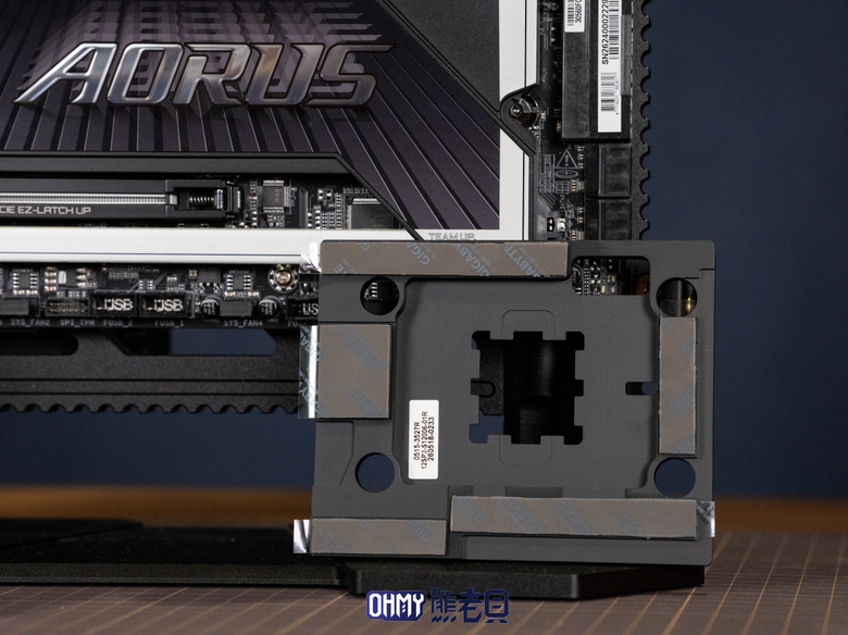 40週年超頻特仕板 技嘉 X870 AORUS INFINITY