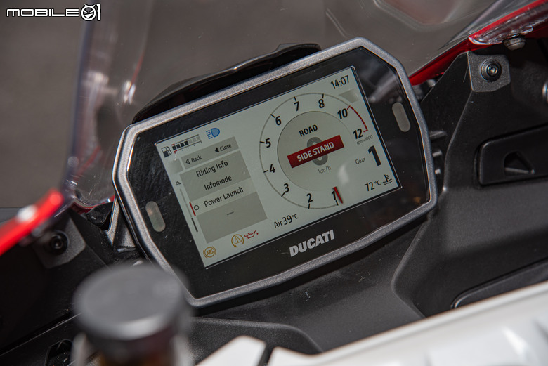點我看大圖 DUCATI Pangale V2 S 試駕|街賽一體混血王子!超輕量級、最親民的DUCATI跑車
