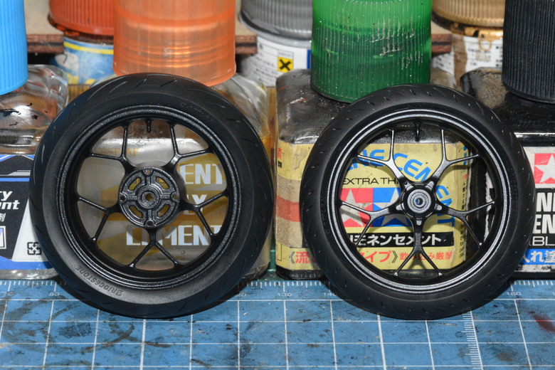 【模型製作】TAMIYA 1/12 HONDA CB1000F (圖多)