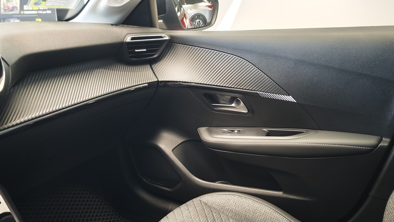 一個願望的實現 - Peugeot 208 小改款試駕