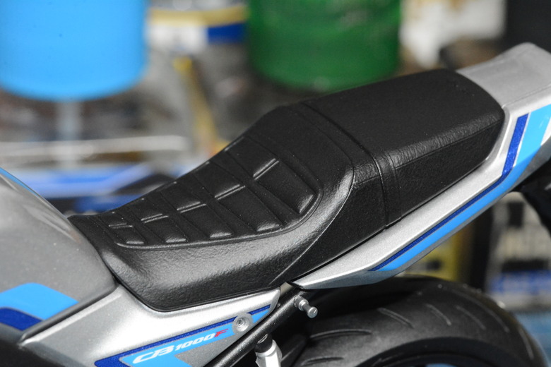 【模型製作】TAMIYA 1/12 HONDA CB1000F (圖多)