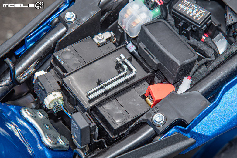 點我看大圖 2026 SUZUKI SV-7GX 試駕報告|V雙風味依然經典,熱血可以更加舒適!
