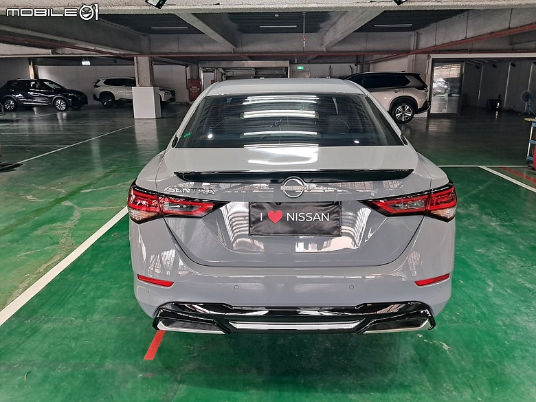 ★ NISSAN の 萬華老店《 SENTRA & 仙草 》交織的耐久哲學