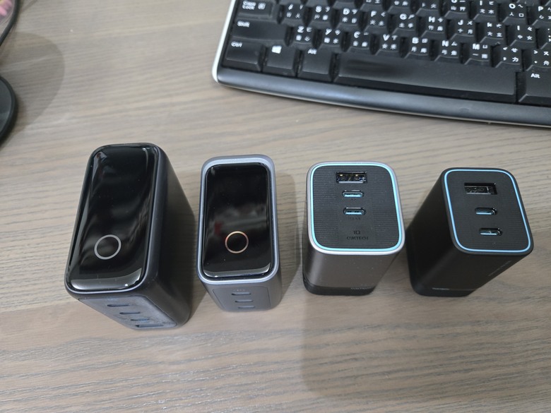ANKER Prime 智顯充 Pro+ 160W 3接口 智慧屏顯充電器 全協議中國金標版