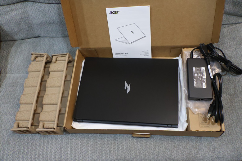 Acer Nitro V 16 AI開箱 AMD Ryzen 7 AI 450 + RTX5060 8G+16G DDR5 + 180Hz