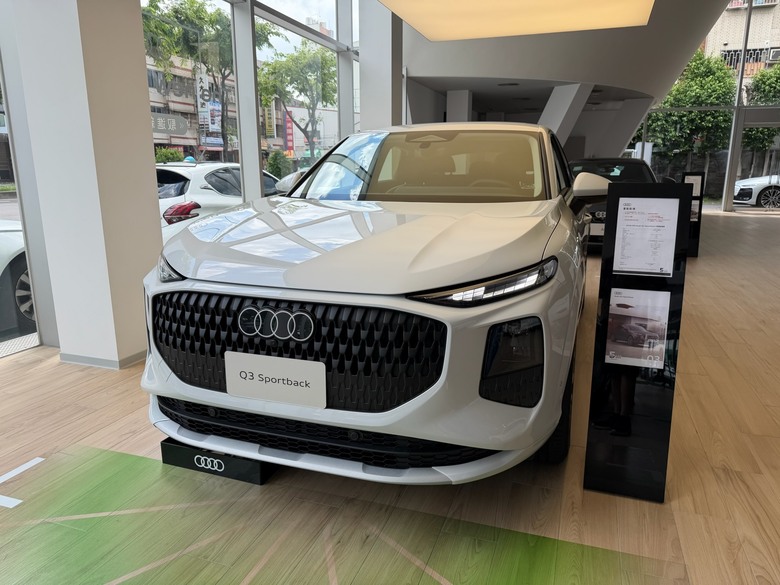 點我看大圖 新Audi Q3開起來有舊款Q5水準
