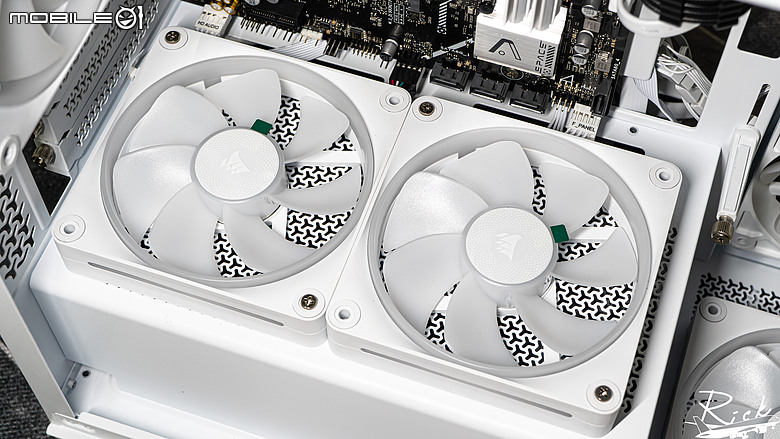【開箱】賊船MATX海景殼 | CORSAIR 2800X RS-R ARGB WEHITE