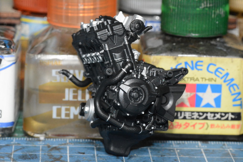 【模型製作】TAMIYA 1/12 HONDA CB1000F (圖多)