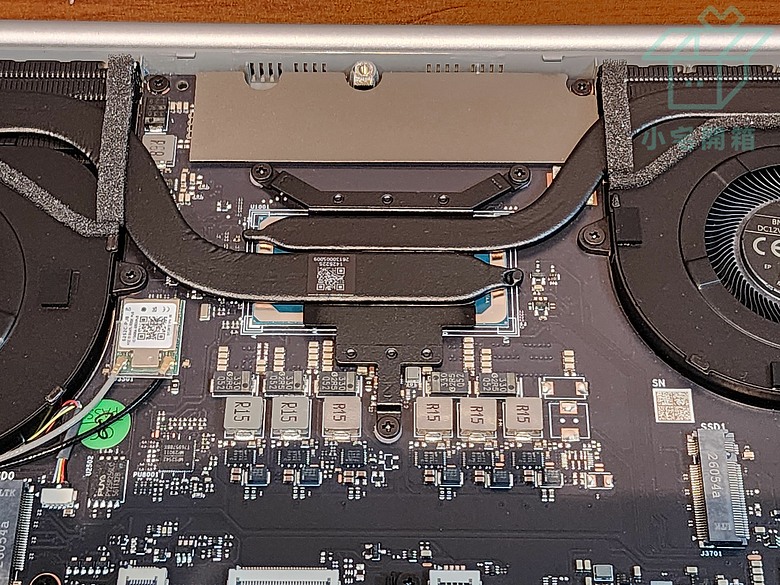 點我看大圖 【小宅開箱】華碩無畏Pro 14 2026 (M5450GA)全新模俱全能日常辦公室輕薄筆電