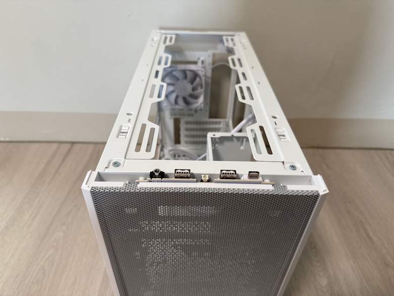 Montech TEN機殼開箱 十週年模組化紀念作 一咖三玩九種電源位置