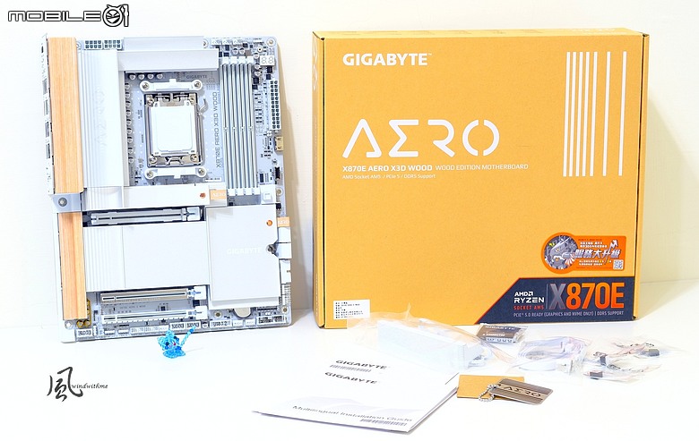白色木紋新風格：X870E AERO X3D WOOD搭FRAME 5000D WOOD RS實測