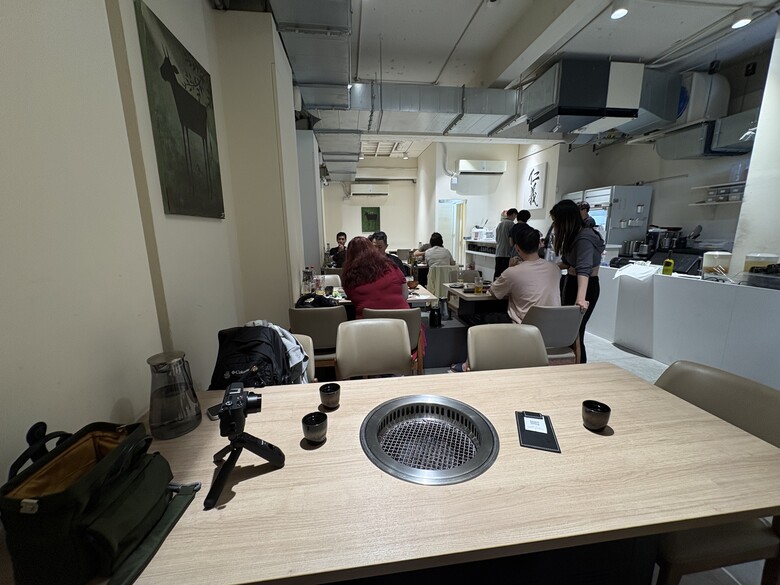 點我看大圖 開箱電力公司和牛吃到飽 | 路易奇電力公司信義電廠