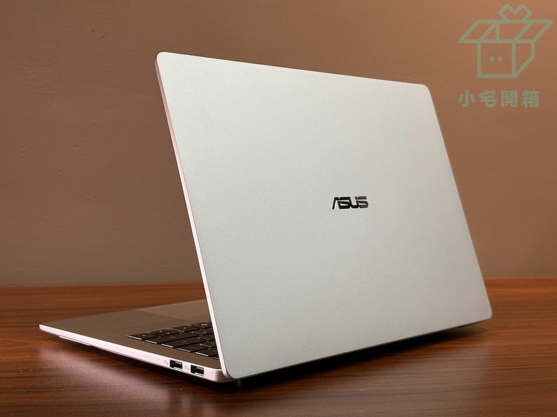 【小宅開箱】華碩無畏Pro 14 2026 (M5450GA)全新模俱全能日常辦公室輕薄筆電