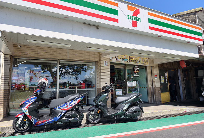 【新車心得】SYM 二代 JET SL+ 新車開箱+一日雙北訓車油耗實測分享