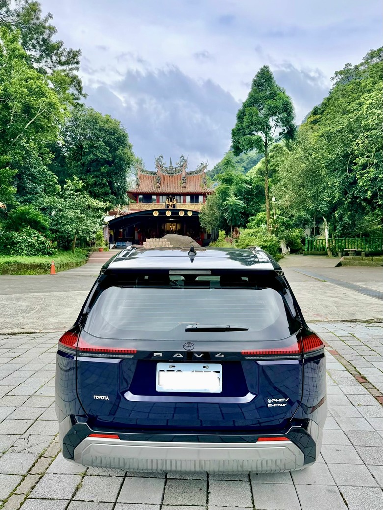 RAV4 PHEV 開箱分享