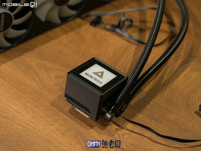 效能、價格我都要！君主 TG3海景機殼 ft. PureFlow ARGB 水冷散熱器