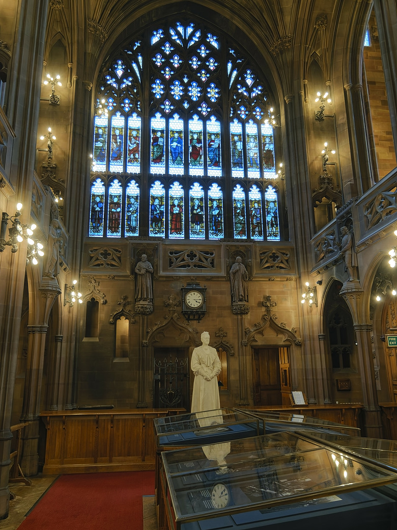 曼徹斯特的光與石：John Rylands Library & Manchester Cathedral