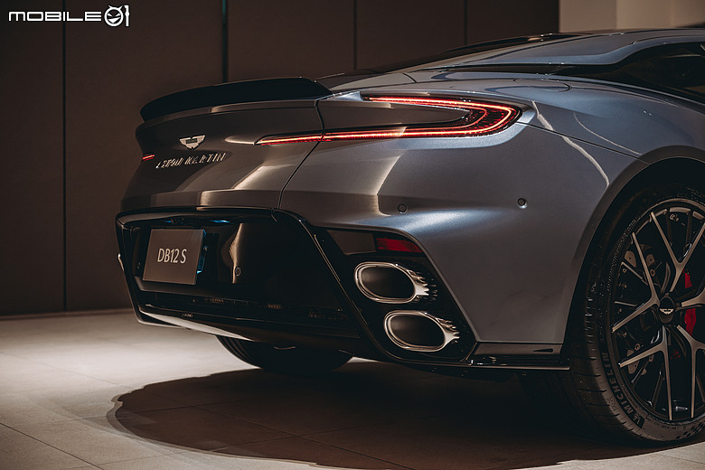 【採訪】Aston Martin DB12 S首度現身，Vantage S、DBX S等「S」家族同台亮相！