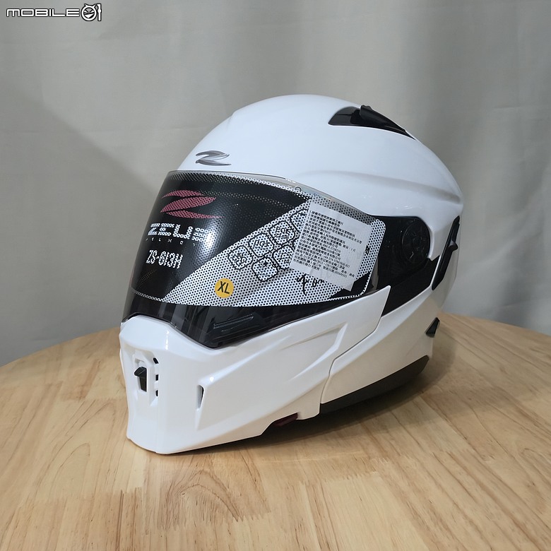 點我看大圖 【開箱】ZEUS 瑞獅 ZS-613H 可拆卸式面甲 ,全罩、3/4任意切換!