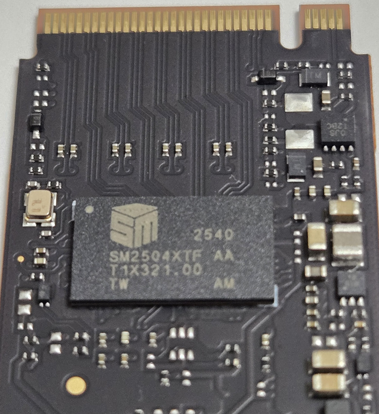 【開箱簡測】Biwin M560 PCIe Gen5.0 x4 NVMe HMB 2TB SSD 效能簡測 (圖多)