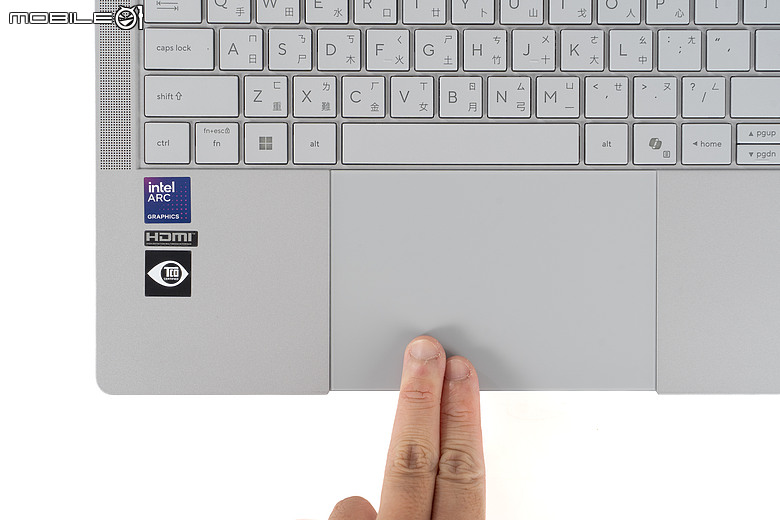 ASUS ExpertBook Ultra 體驗|首搭 3K Tandem OLED 的極輕 AI 商務旗艦!