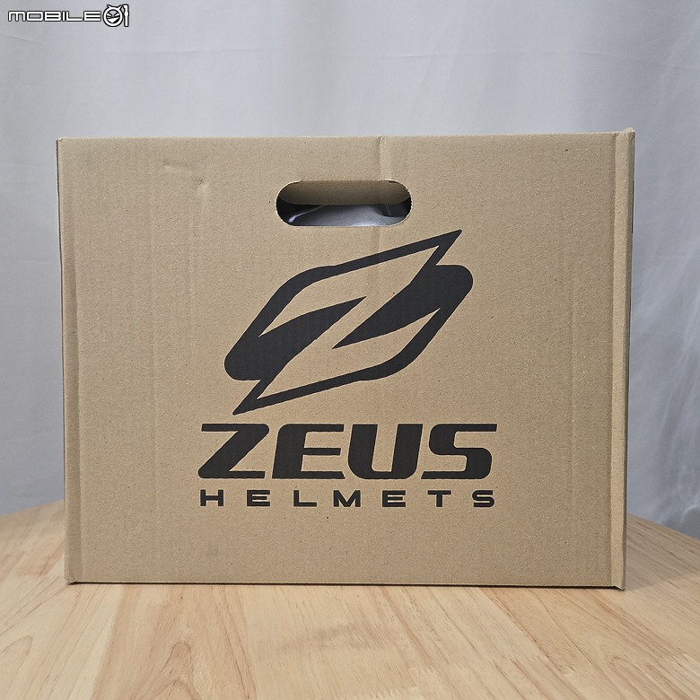 點我看大圖 【開箱】ZEUS 瑞獅 ZS-613H 可拆卸式面甲 ,全罩、3/4任意切換!