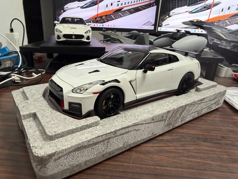 [開箱]1/18 Nissan GT-R Nismo R35 2022