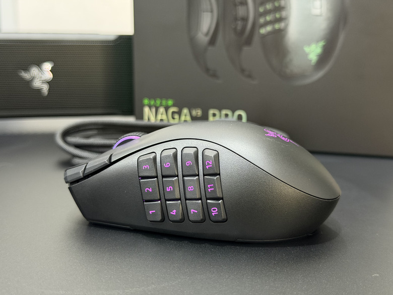 【開箱｜心得】三側板隨心更換，多達23顆自定義按鍵｜Razer Naga V3 Pro