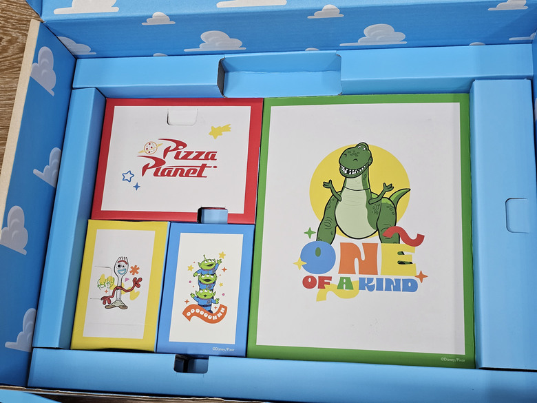 開箱生日禮 MSI Cyborg 15 玩具總動員版