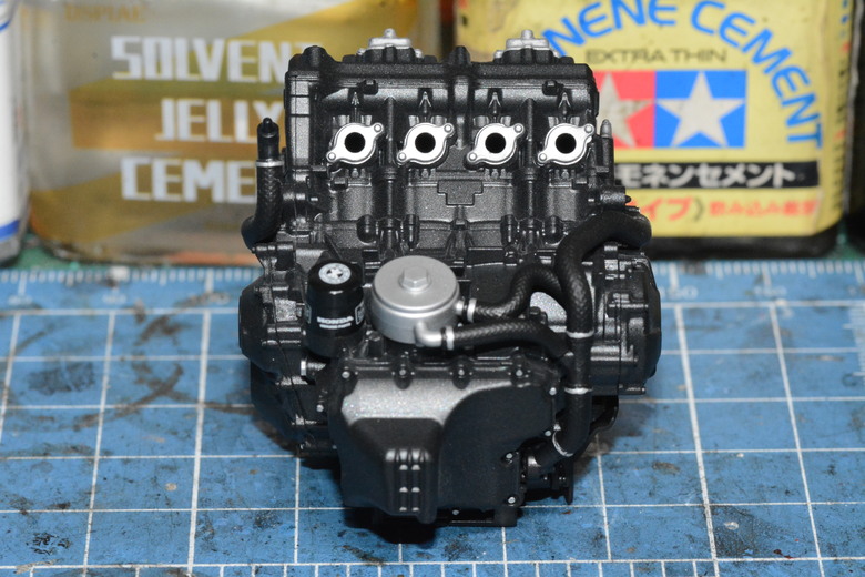 【模型製作】TAMIYA 1/12 HONDA CB1000F (圖多)