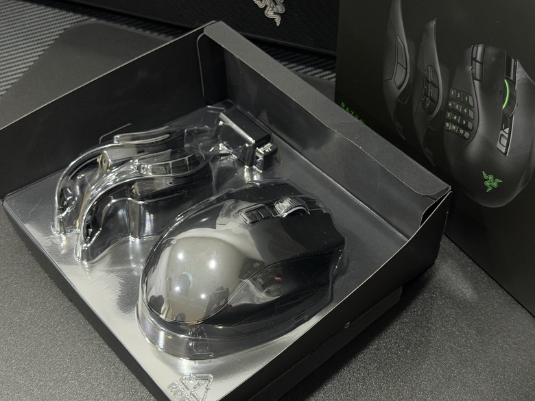 【開箱｜心得】三側板隨心更換，多達23顆自定義按鍵｜Razer Naga V3 Pro
