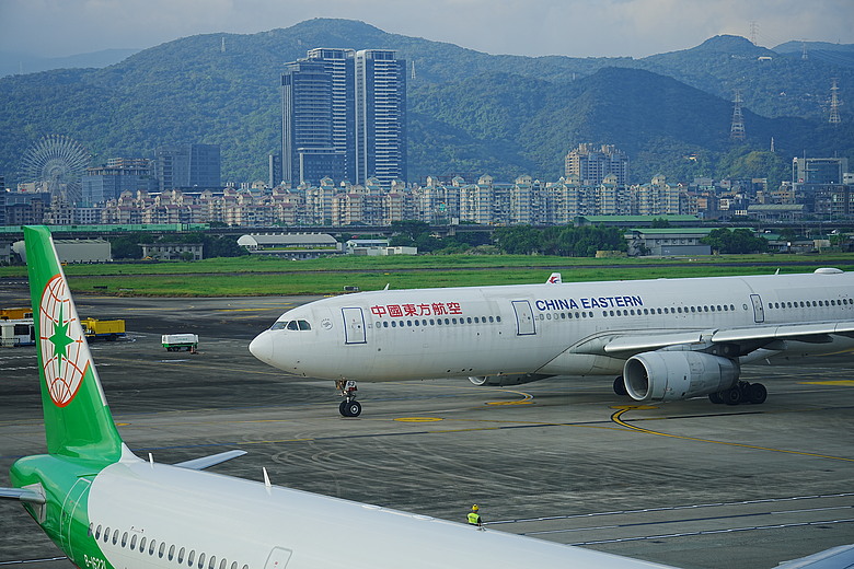 點我看大圖 Sony FE 100-400mm F5.6-8 OSS 評測報告|羽量級遠攝新星、親民價格展現不俗實力!