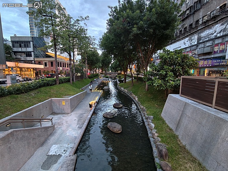 臺中公園、彰化銀行、臺中火車站 — 快閃臺中半天憶童年小旅行