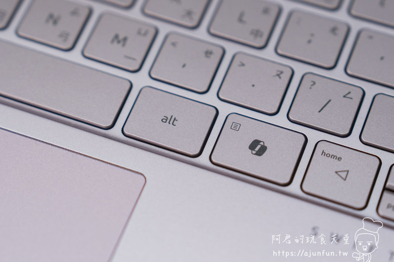 【開箱評測】Acer Swift Air 14 SFA14-71M-594B｜約1kg、2.8K OLED、32GB 記憶體值得買嗎？