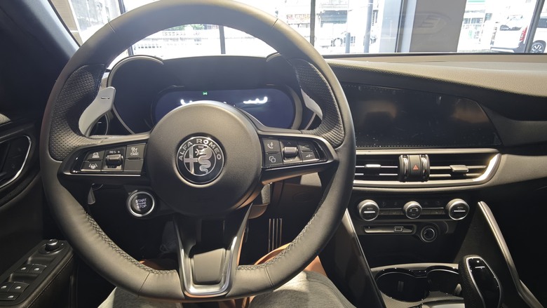 桃園荃程汽車參訪 - 依照Stellantis Brand House 全球規範打造之亞太區第二座據點